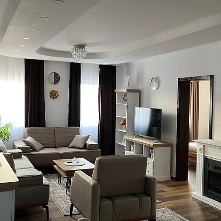 Airport Sky Apartments Lux Belgrad Exterior foto