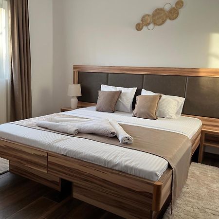 Airport Sky Apartments Lux Belgrad Exterior foto